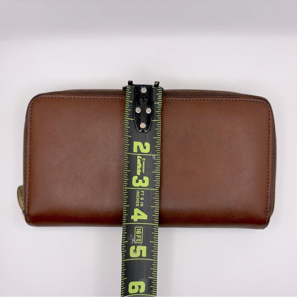 Longaberger Leather Zip Close Wallet
PLEASE SEE ALL PHOTOS & READ DESCRIPTION - Picture 10 of 13